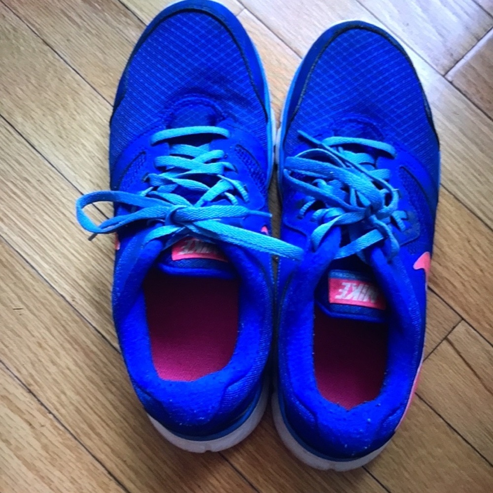 Nike Sneakers
